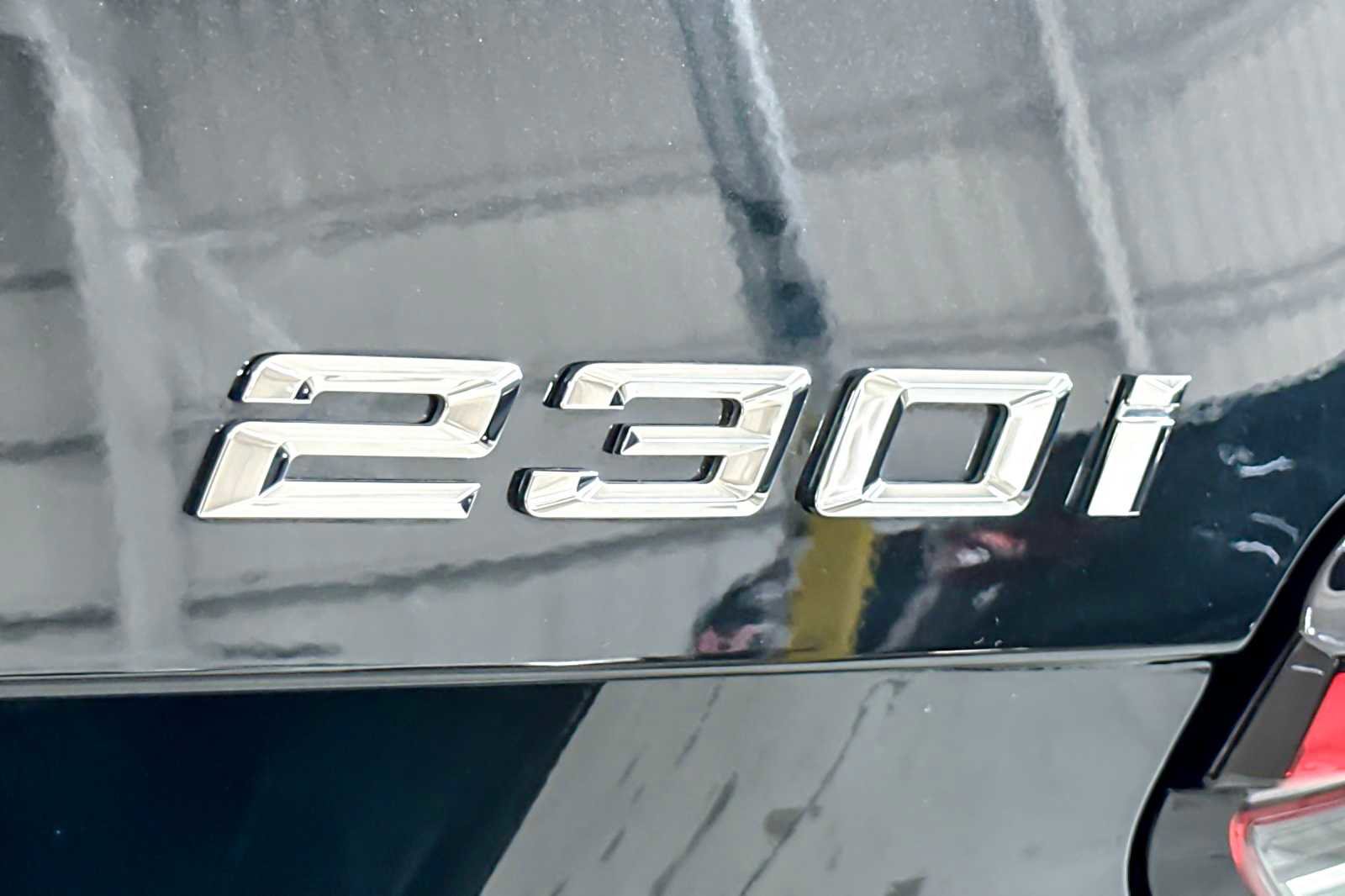 Used 2025 BMW 230i Coupe w/ Premium Package image 27