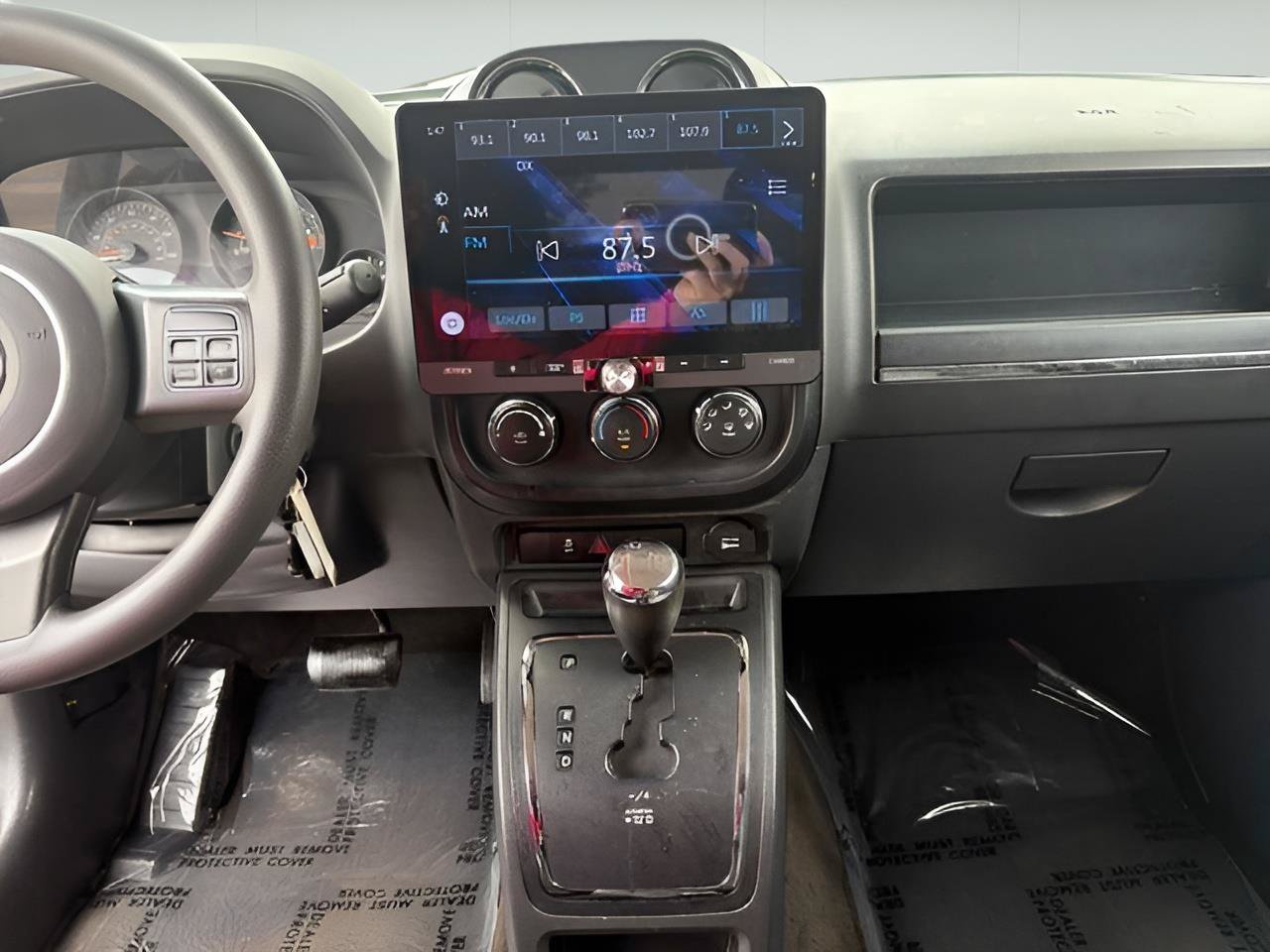 Used 2015 Jeep Patriot Sport w/ Power Value Group FWD image 18