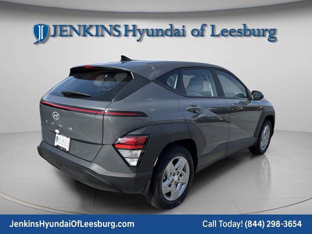 New 2026 Hyundai Kona SE image 3