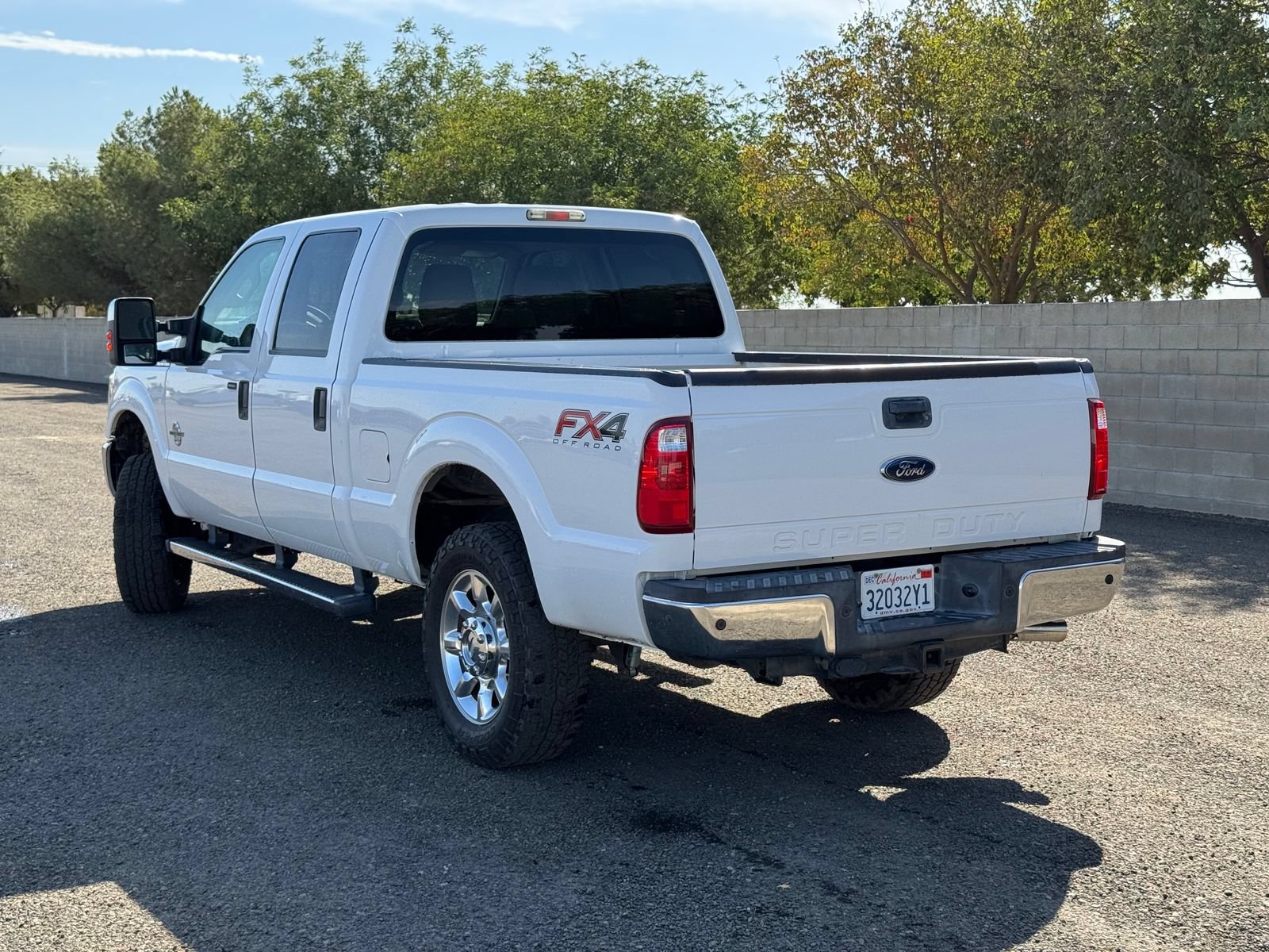 Used 2016 Ford F250 XLT w/ XLT Premium Package AWD/4WD image 7