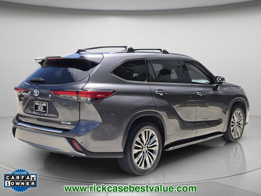 Used 2021 Toyota Highlander Platinum FWD image 7