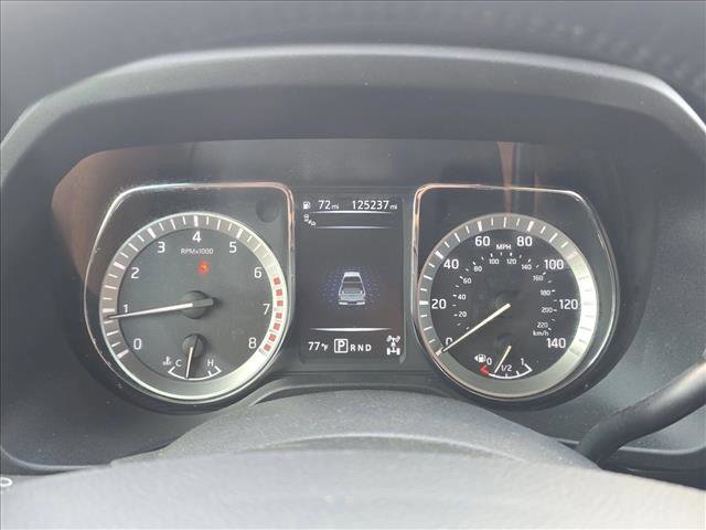 Used 2018 Nissan Titan SV w/ SV Convenience Package image 9