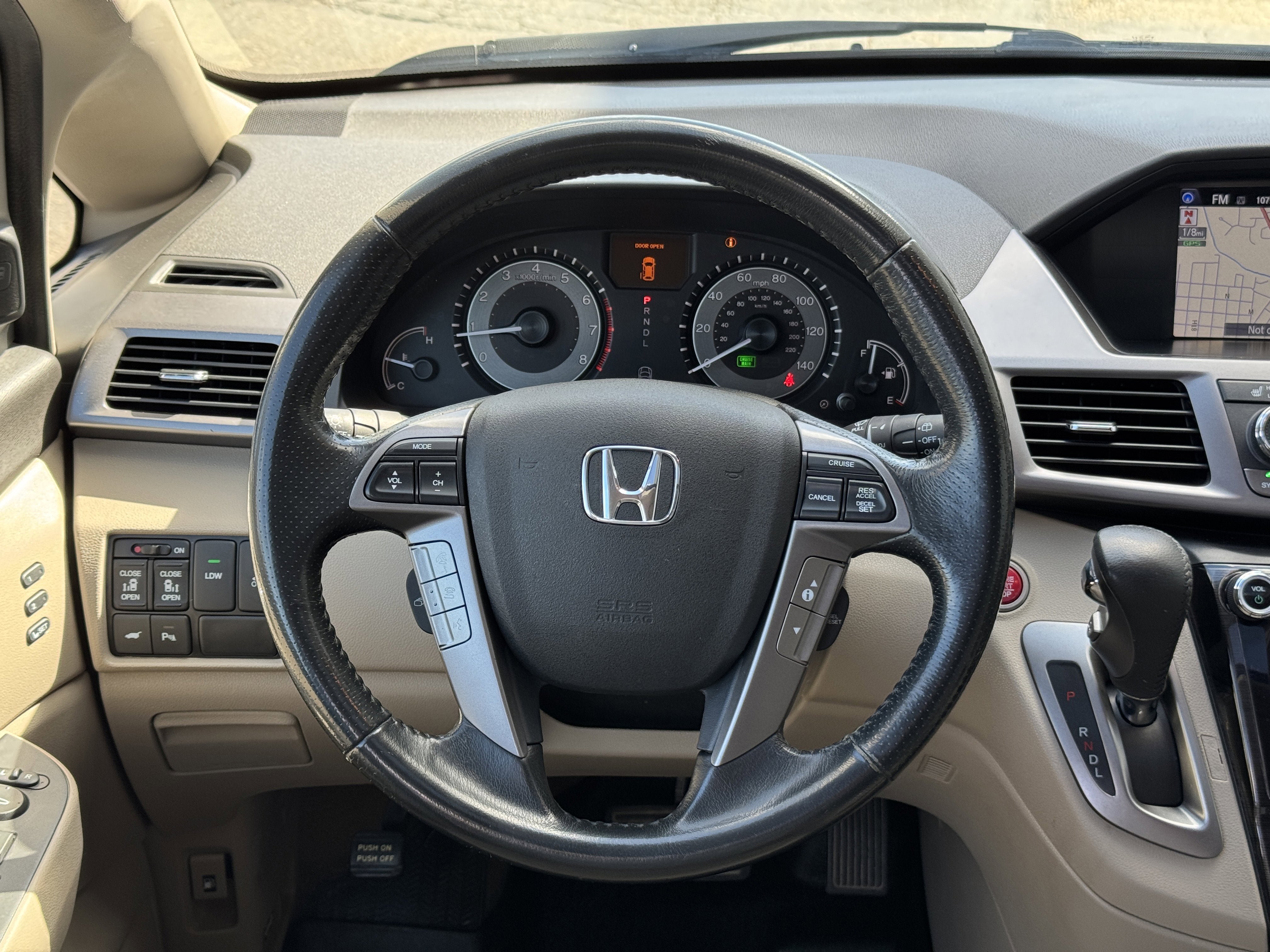 Used 2014 Honda Odyssey Touring Elite image 10