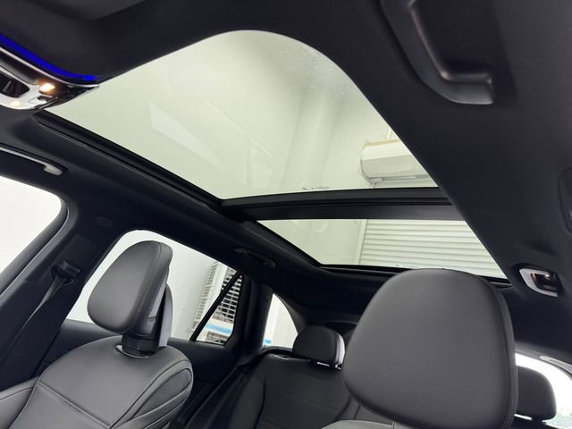 New 2026 Mercedes-Benz GLC 300 image 5