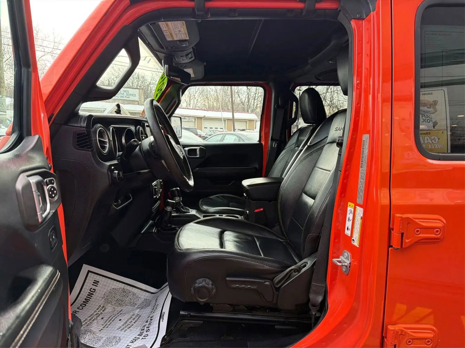 Used 2018 Jeep Wrangler Unlimited Sahara w/ Dual Top Group image 9