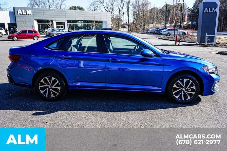 Used 2024 Volkswagen Jetta S image 9