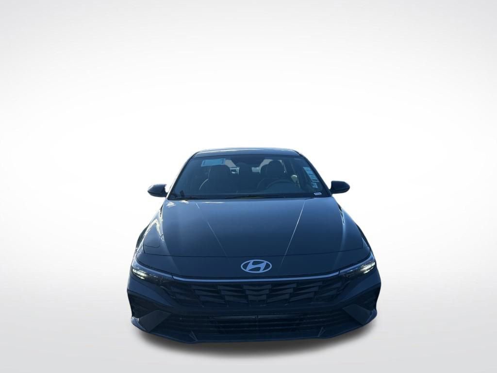 New 2026 Hyundai Elantra Sport image 2