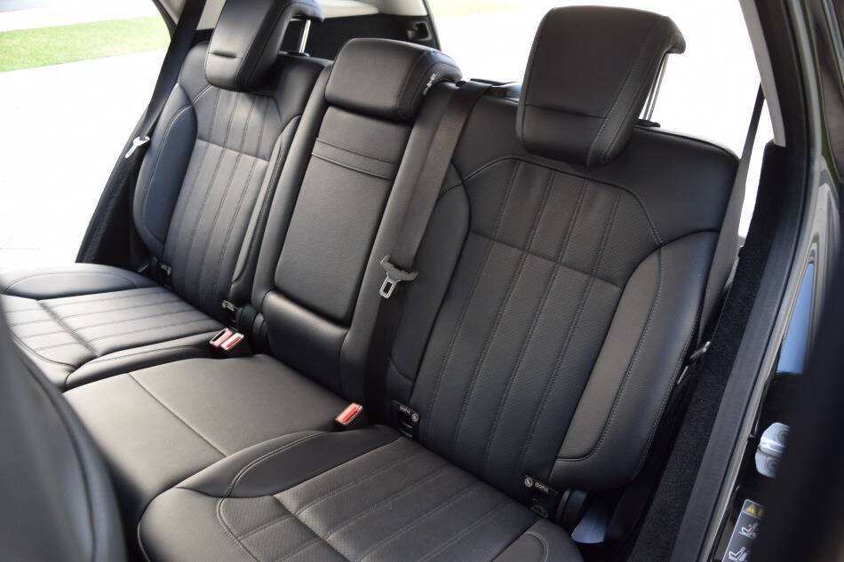 Used 2016 Mercedes-Benz GLE 300d 4MATIC w/ Premium Package image 42