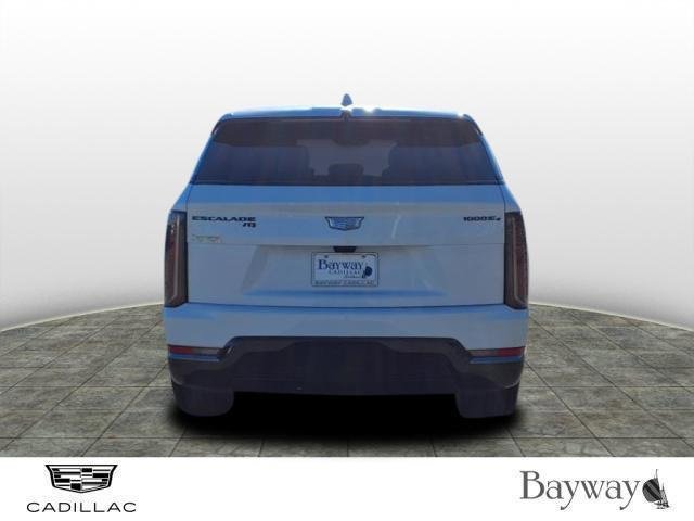 New 2025 Cadillac Escalade IQ Sport 2 w/ LPO, ONYX Package image 4