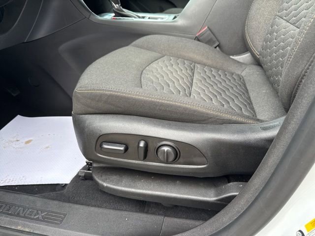 Used 2021 Chevrolet Equinox LT AWD/4WD image 27