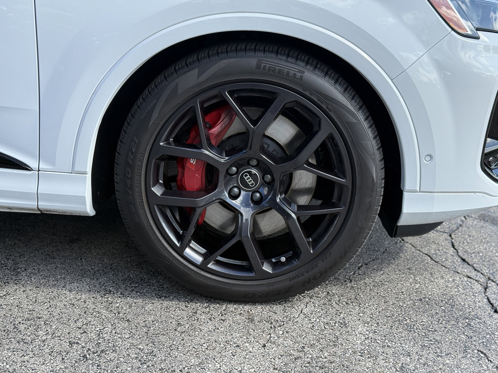 Used 2025 Audi SQ7 Prestige AWD/4WD image 25