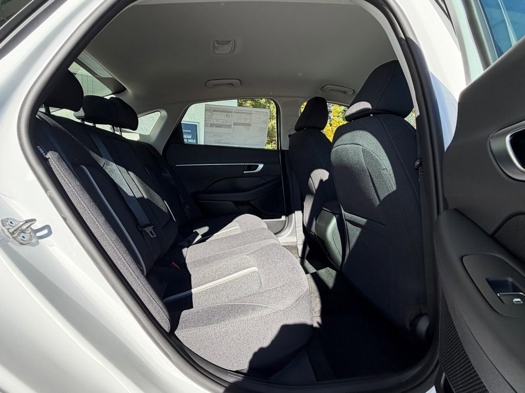 New 2026 Hyundai Sonata SEL FWD image 11