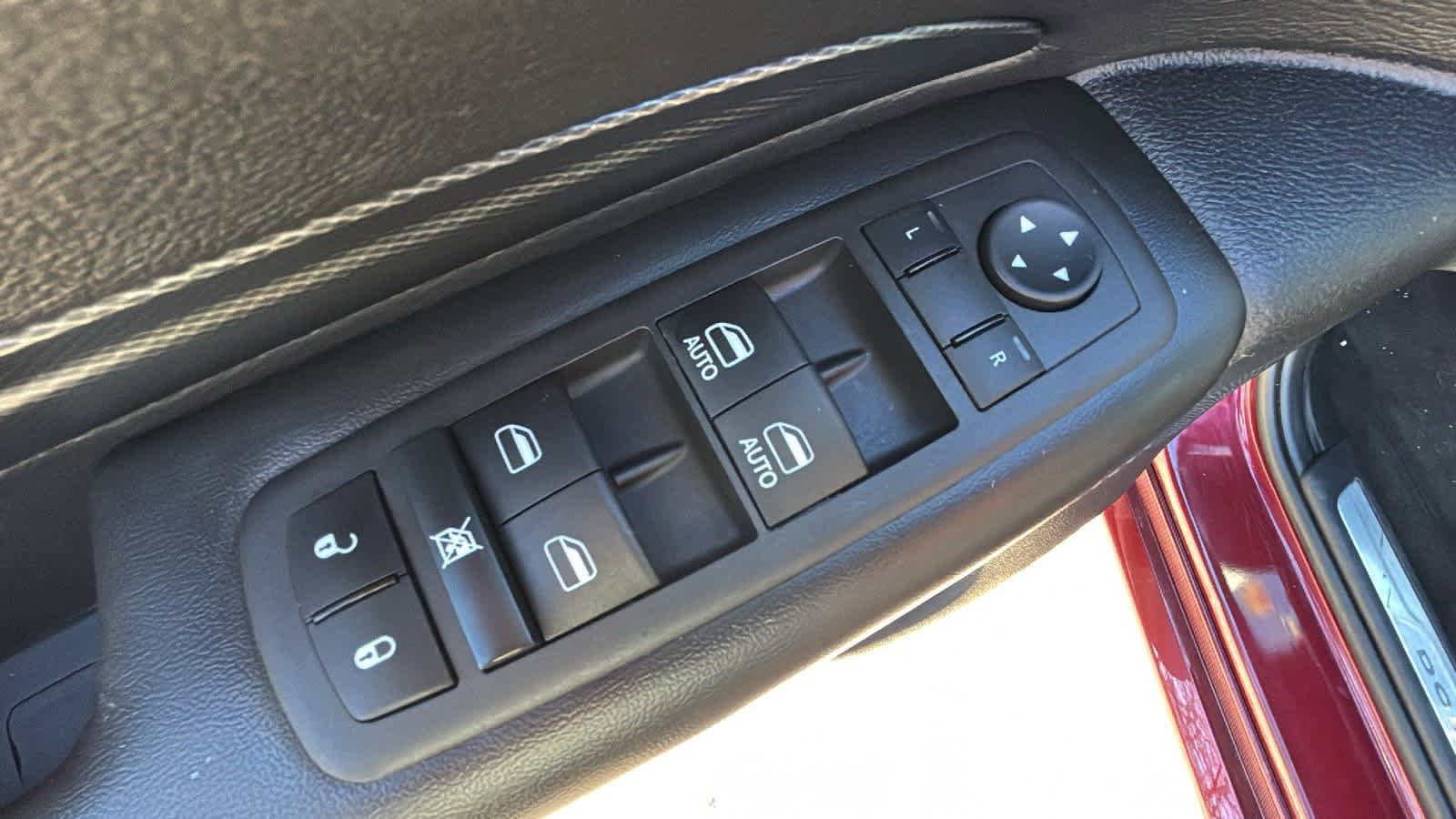 Used 2022 Dodge Durango GT image 24
