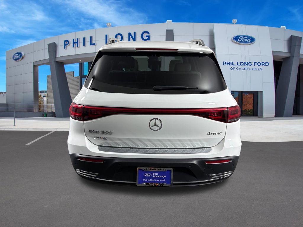 Used 2023 Mercedes-Benz EQB 300 4MATIC image 4