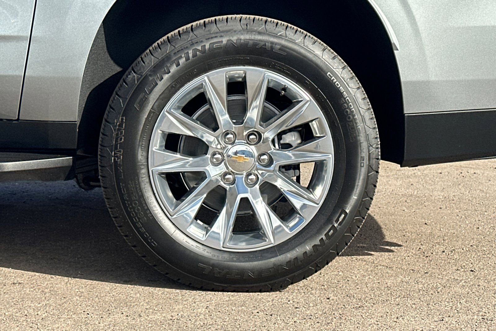 New 2025 Chevrolet Suburban Premier image 28