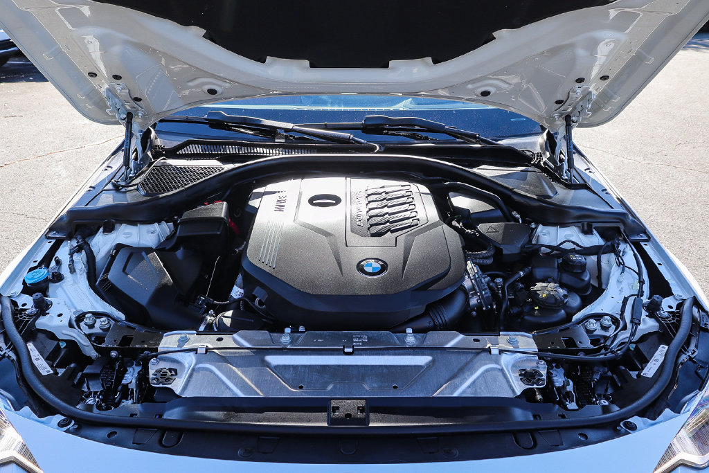 Used 2025 BMW M240i Coupe RWD image 23