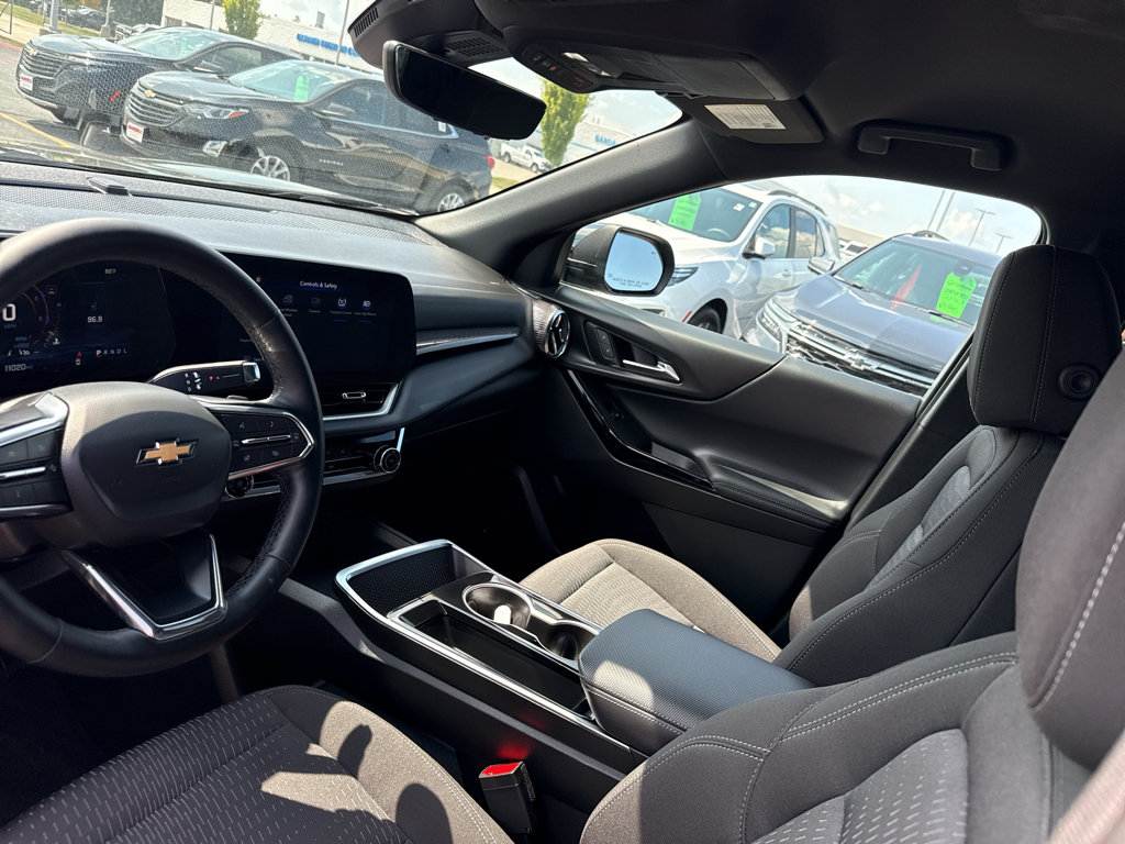 Certified 2025 Chevrolet Equinox LT w/ Safety and Technology Package AWD/4WD image 25