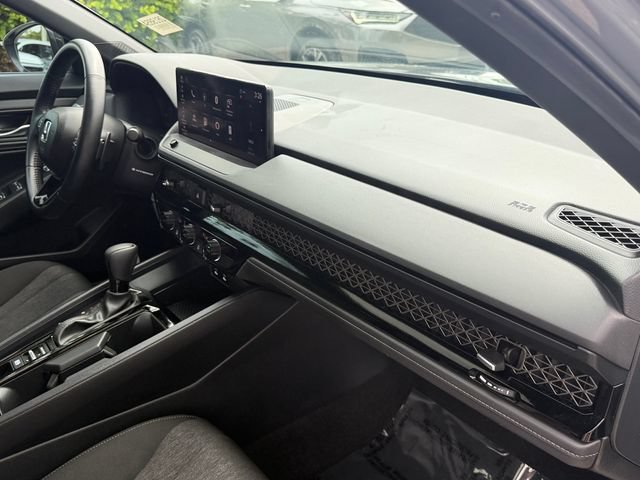 Used 2024 Honda Accord Sport image 17