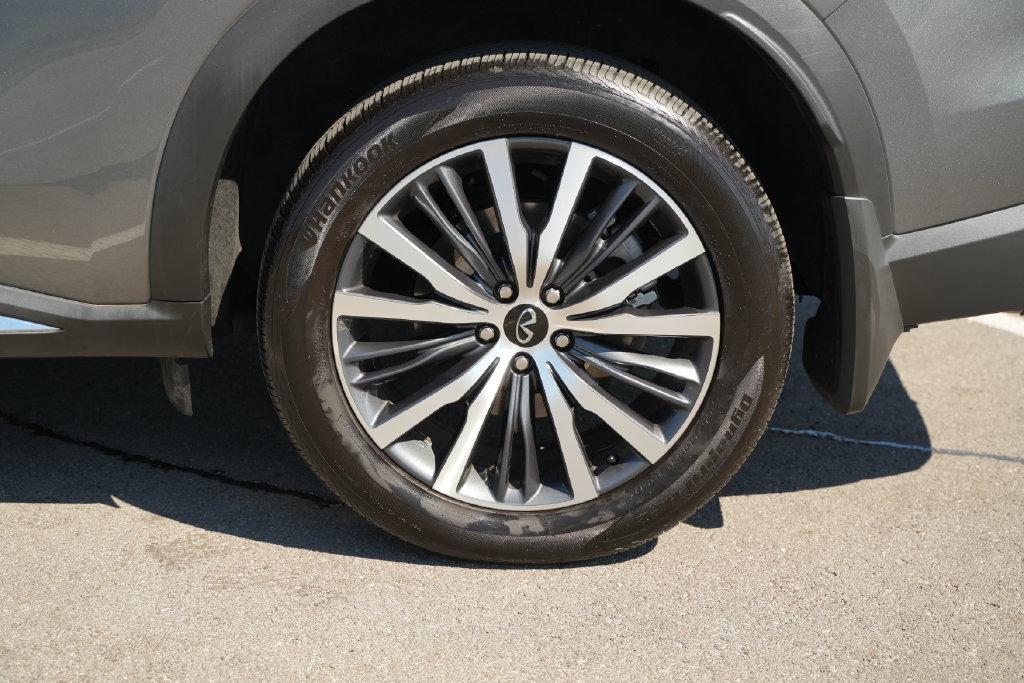 Used 2025 INFINITI QX60 Sensory AWD/4WD image 47
