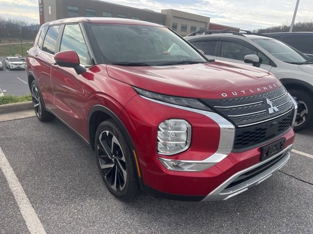 Used 2023 Mitsubishi Outlander SE image 5