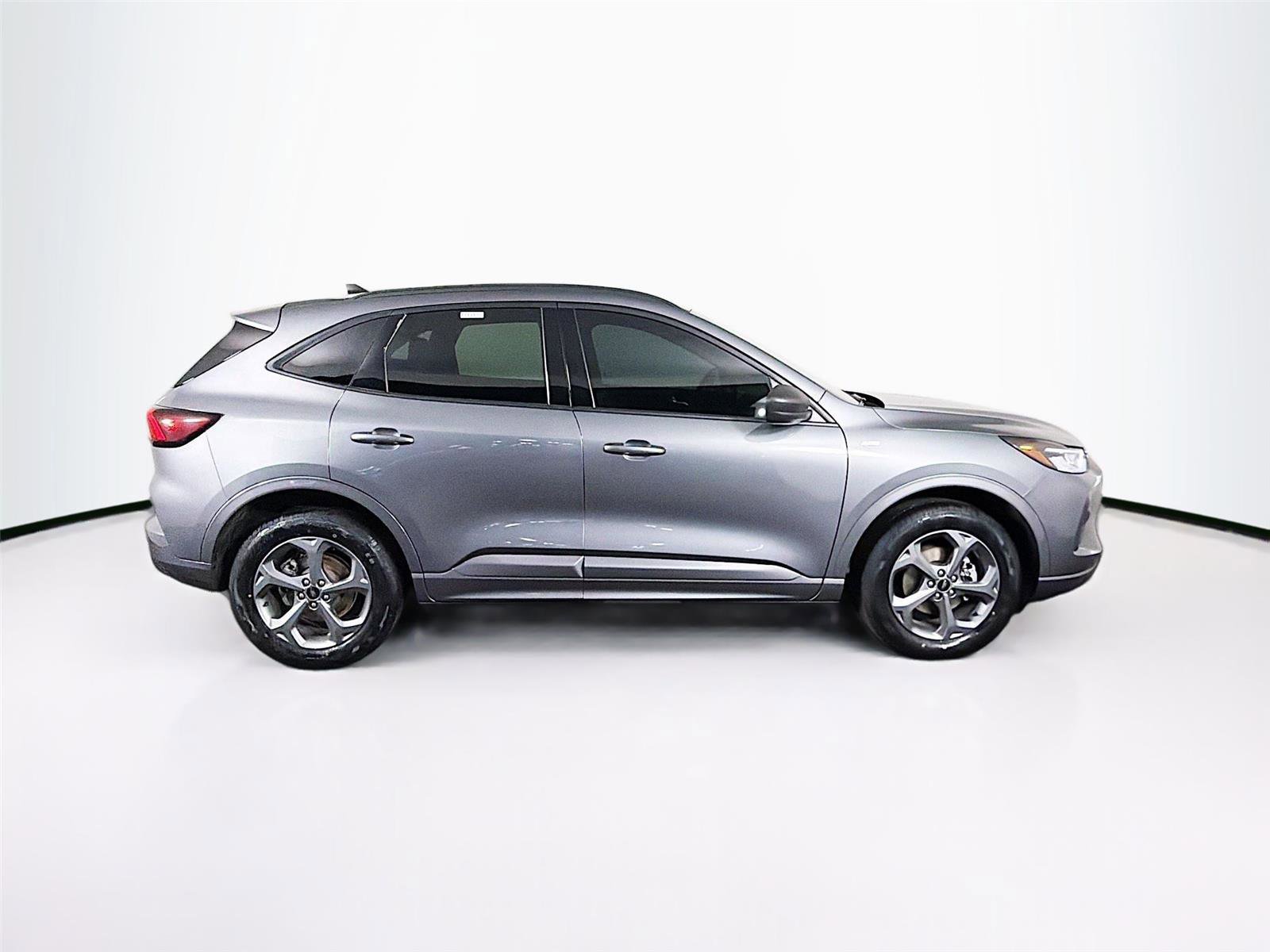 Used 2024 Ford Escape ST-Line w/ Tech Pack #1 AWD/4WD image 8