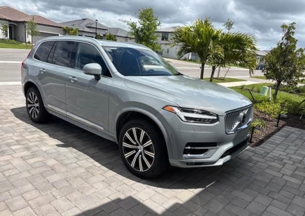 Used 2024 Volvo XC90 B5 Plus w/ Protection Package AWD/4WD image 4
