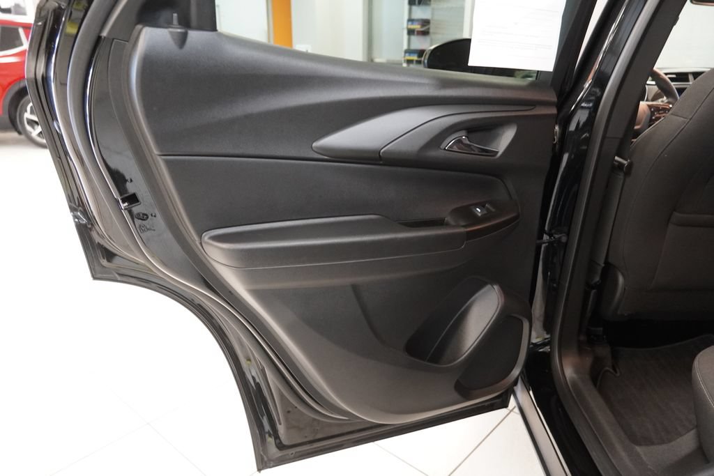 Used 2023 Chevrolet TrailBlazer LT w/ Convenience Package FWD image 24