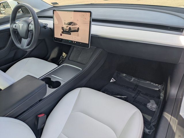 Used 2023 Tesla Model 3 Standard Range image 20