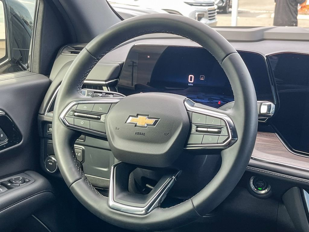 Used 2026 Chevrolet Suburban LS image 14