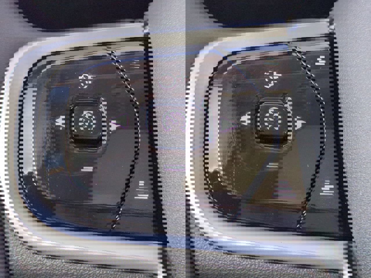 New 2026 Volvo V60 B5 Cross Country Plus w/ Protection Package Premier image 25