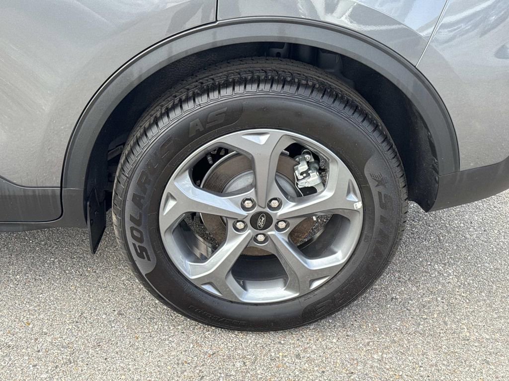Used 2025 Ford Escape ST-Line AWD/4WD image 4