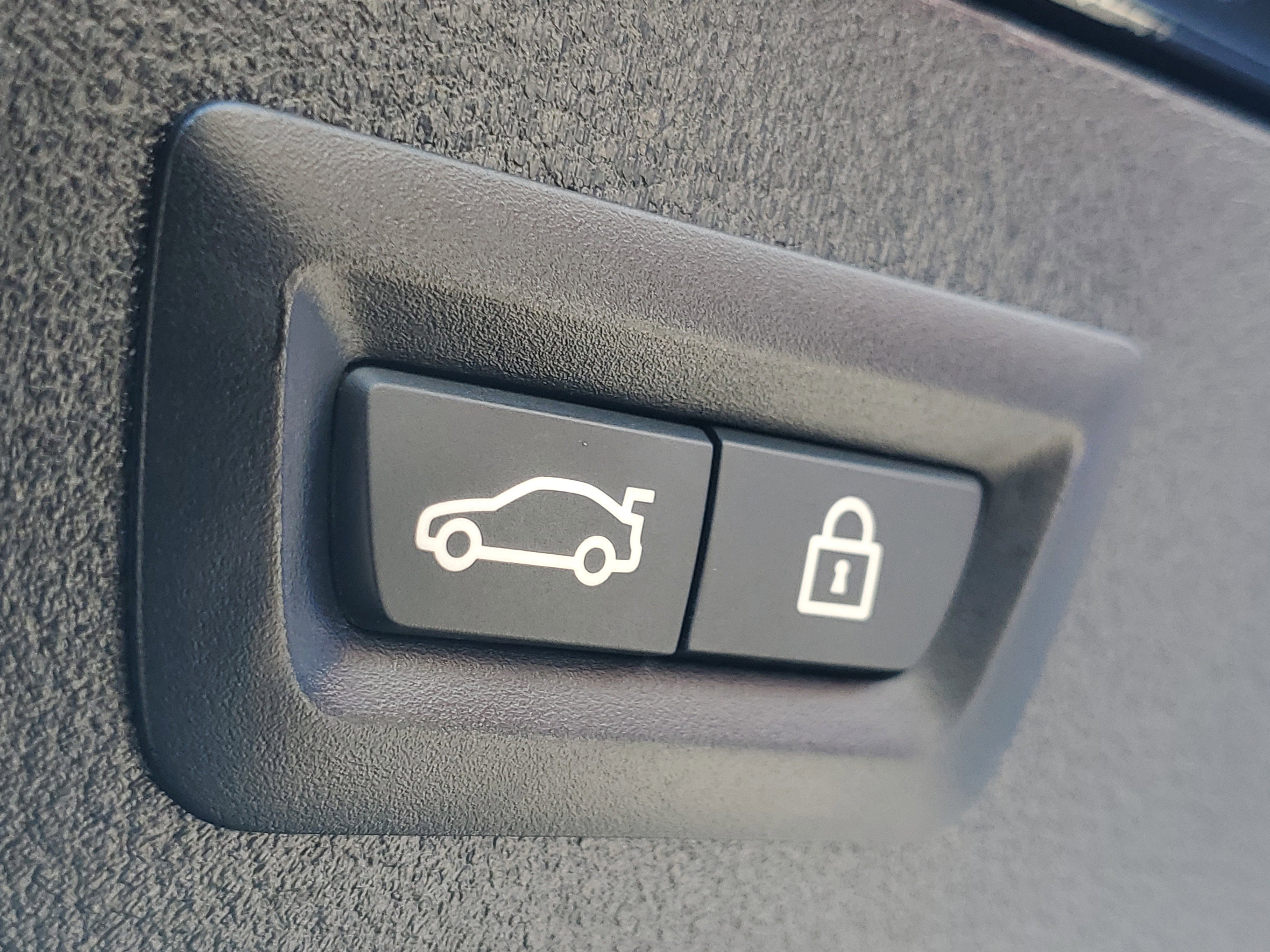 Used 2019 BMW X6 sDrive35i image 9