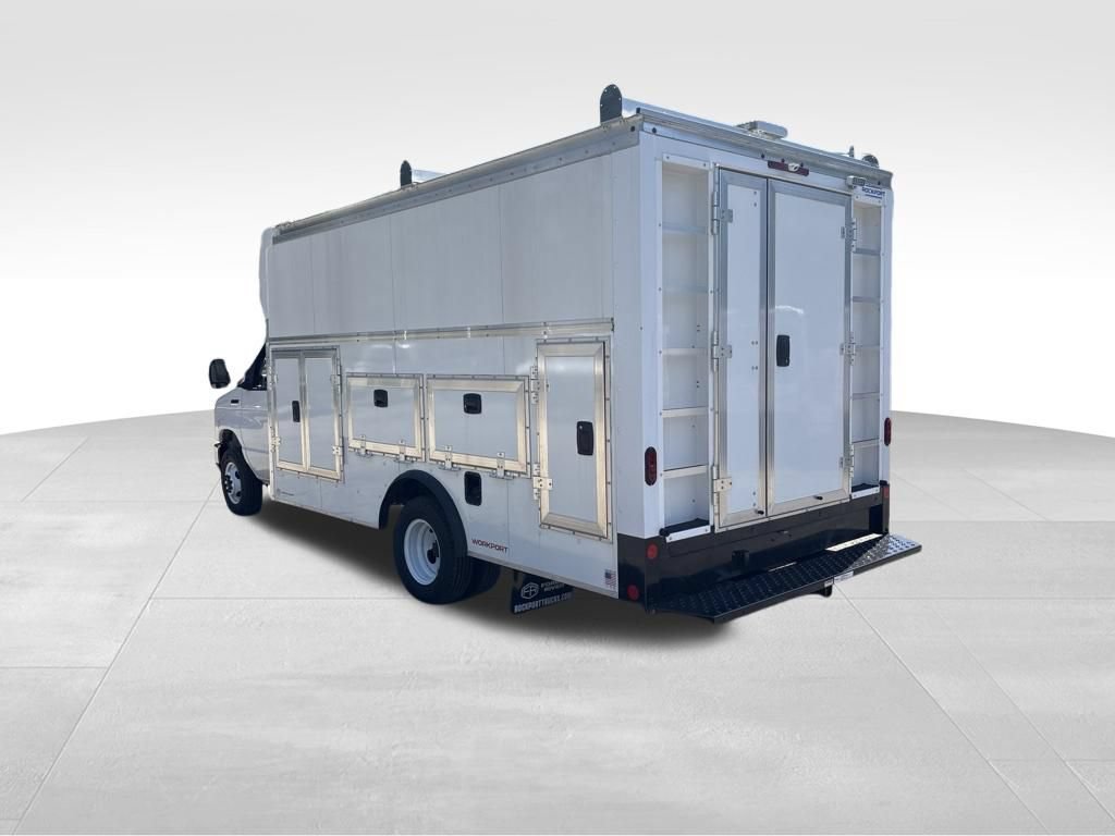 New 2026 Ford E-450 and Econoline 450 Super Duty w/ Power Equipment Group RWD video 2