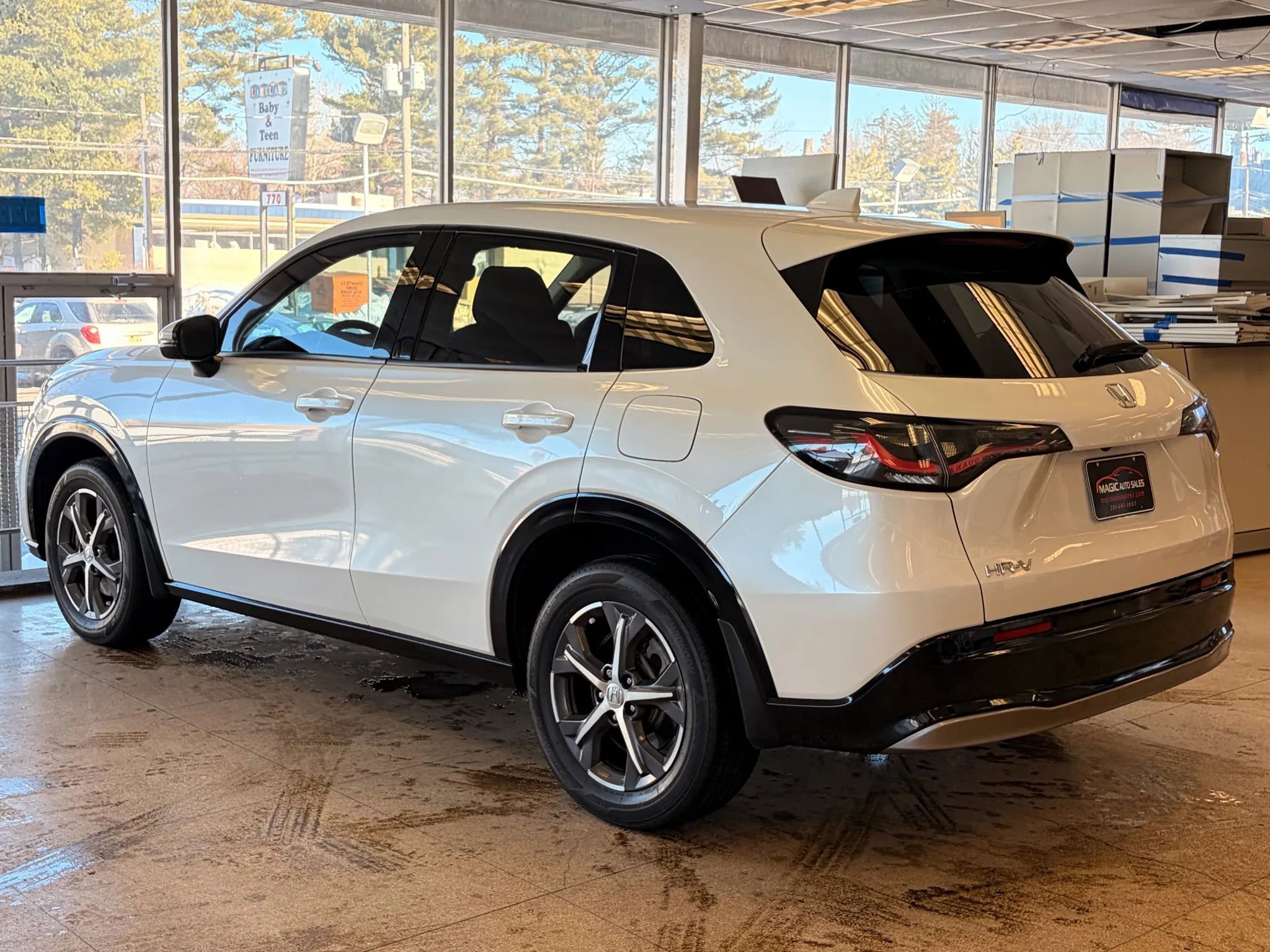 Used 2023 Honda HR-V EX-L image 56