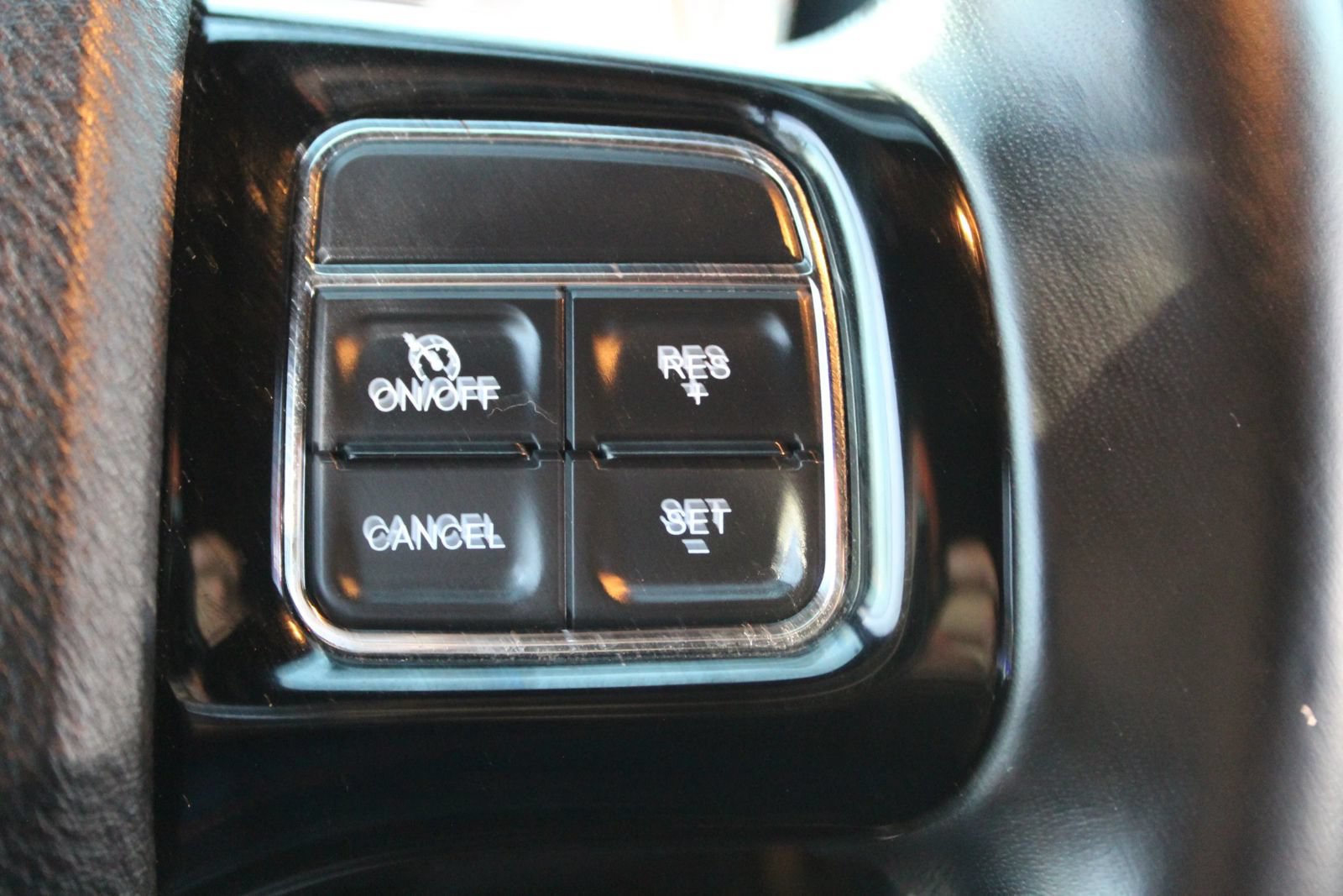 Used 2019 Dodge Grand Caravan SE FWD image 19