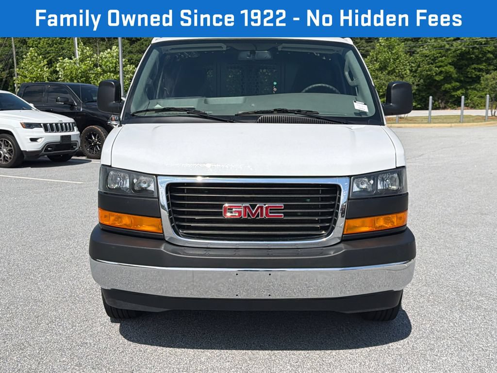 Used 2024 GMC Savana 2500 w/ Driver Convenience Package RWD image 2