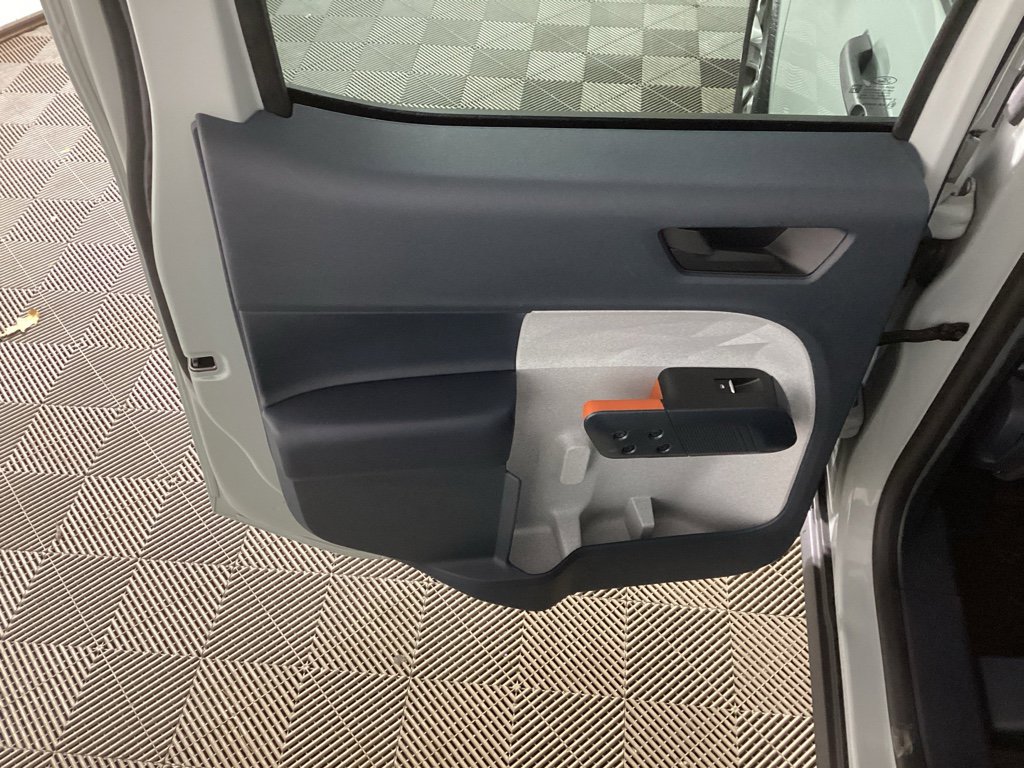 Used 2024 Ford Maverick XLT image 12