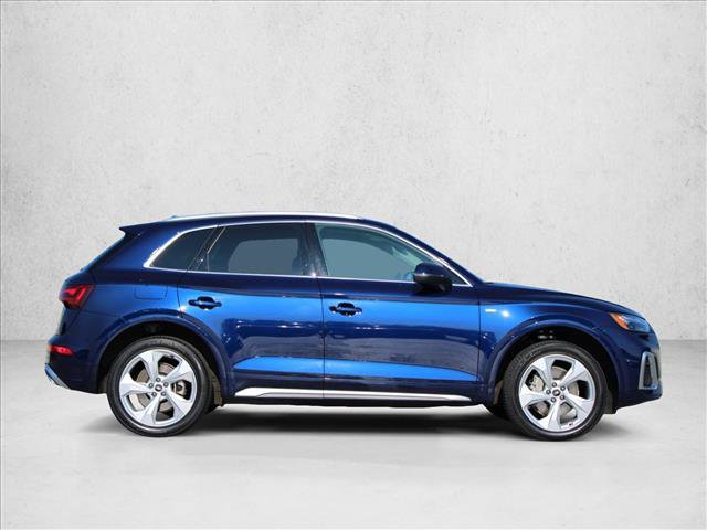 Used 2023 Audi Q5 2.0T Premium Plus w/ Premium Plus Package AWD/4WD image 6