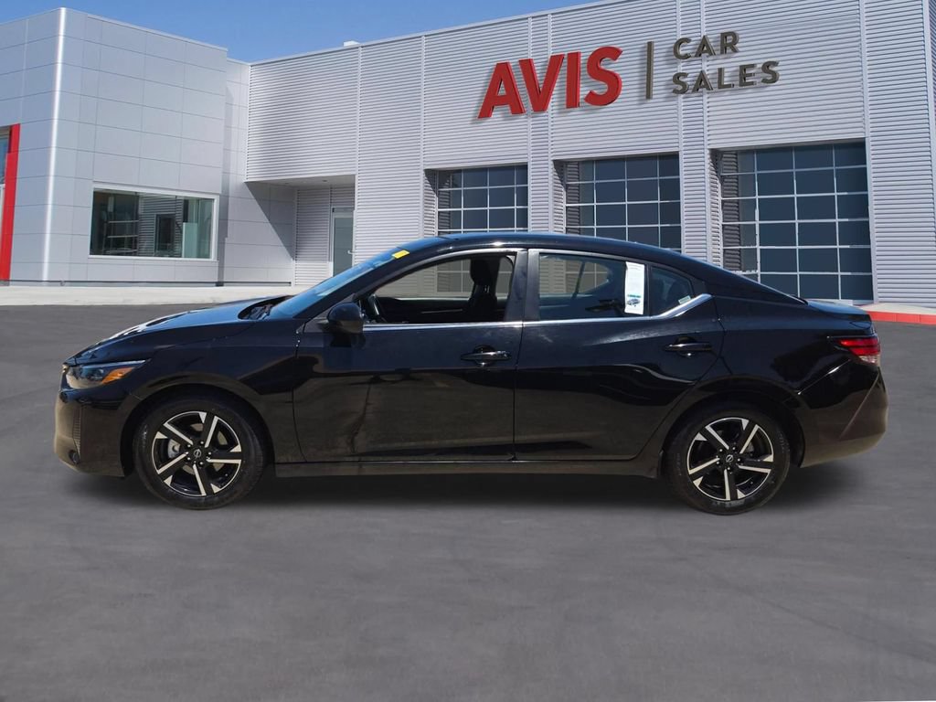 Used 2025 Nissan Sentra SV FWD image 2