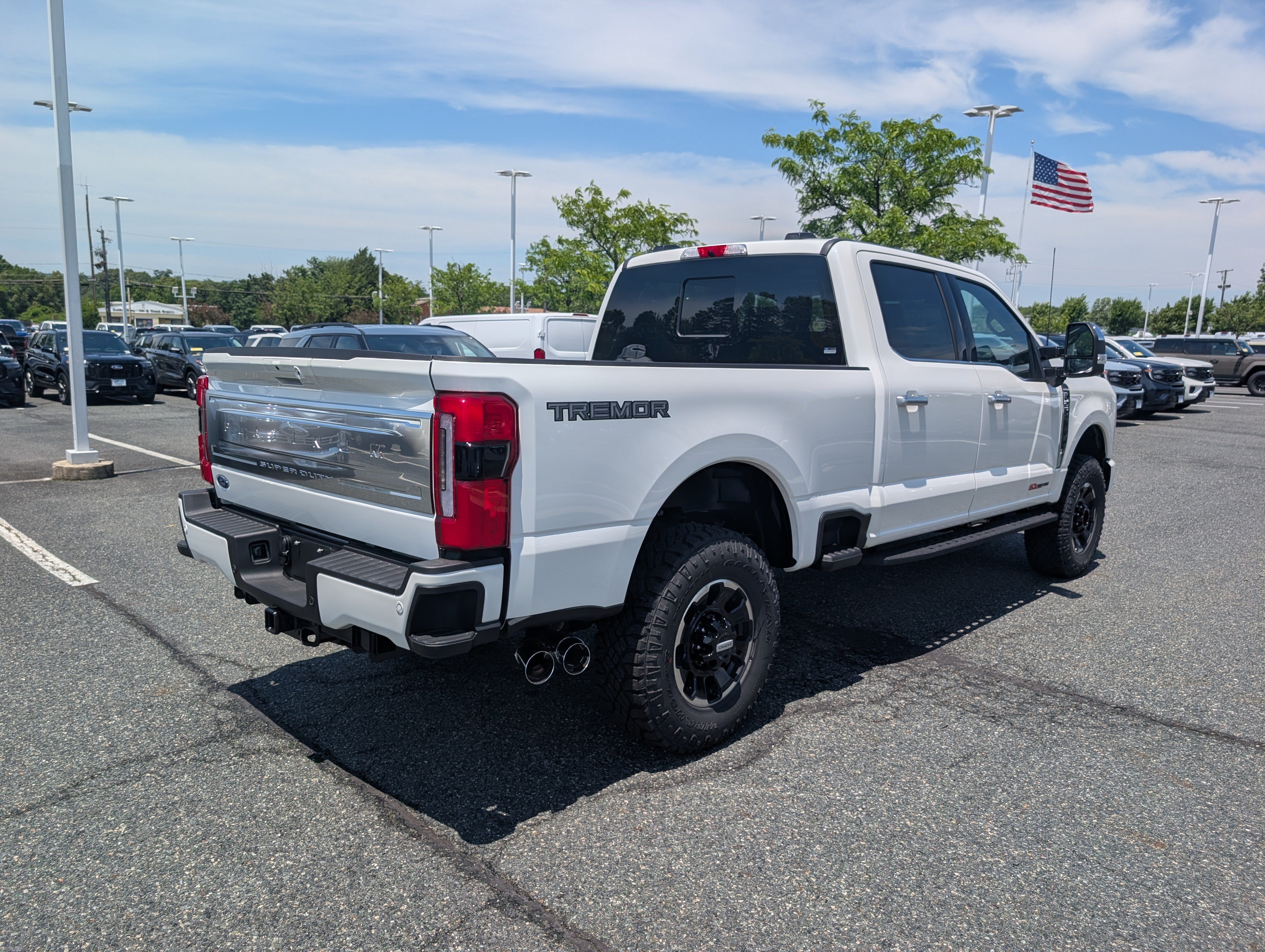 New 2026 Ford F250 Platinum w/ Platinum Plus Package AWD/4WD image 2
