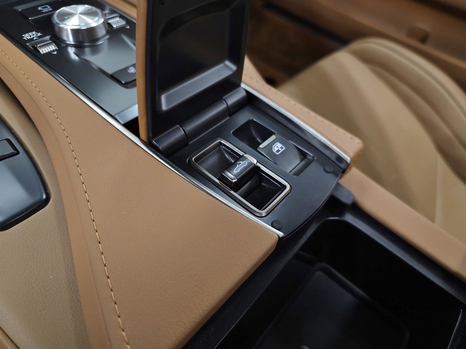 Certified 2024 Lexus LC 500 Convertible w/ Touring Package image 34