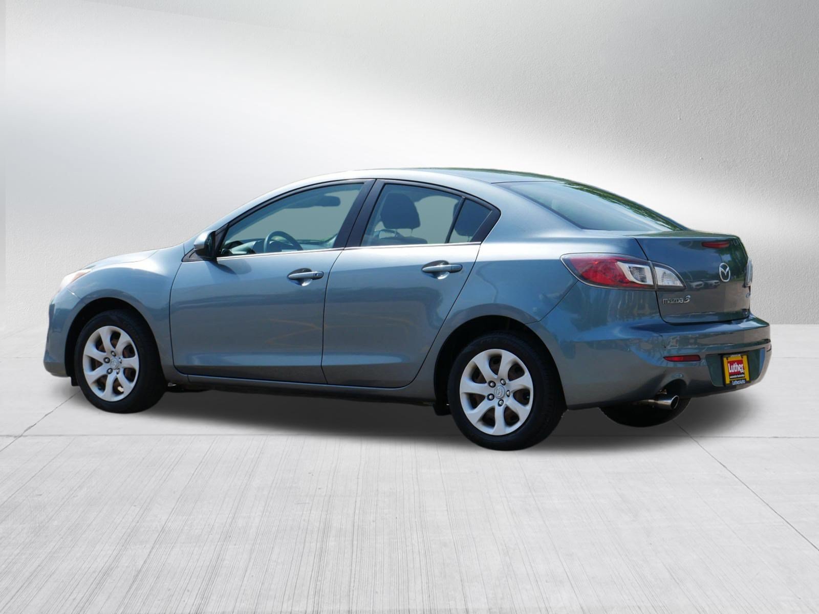 Used 2013 MAZDA MAZDA3 i Sport FWD image 5