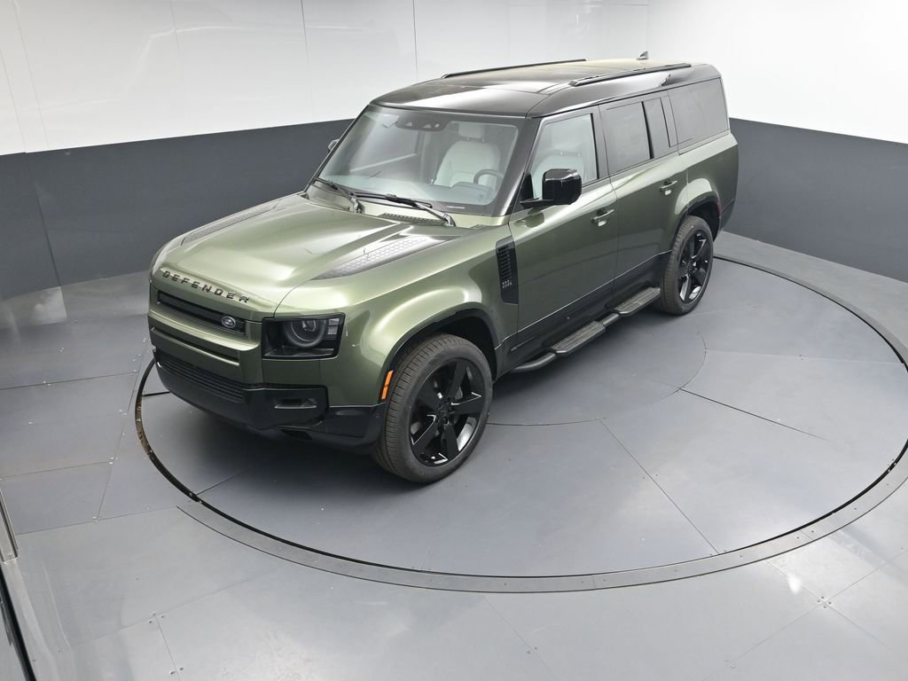 New 2026 Land Rover Defender 130 X-Dynamic SE AWD/4WD image 31