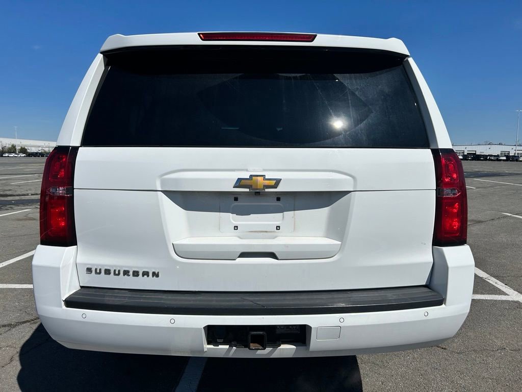 Used 2016 Chevrolet Suburban LS image 6