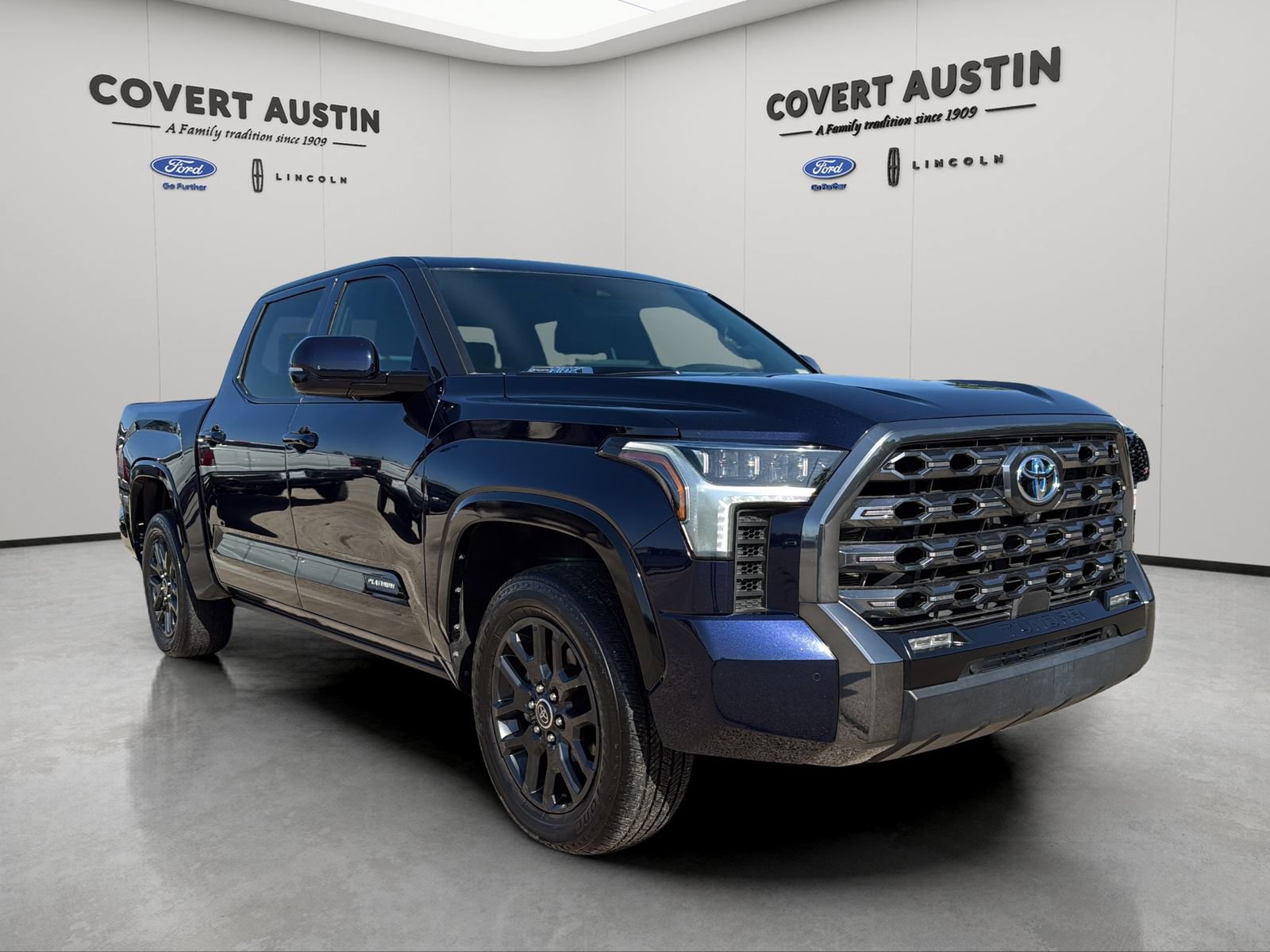 Used 2023 Toyota Tundra Platinum AWD/4WD image 7