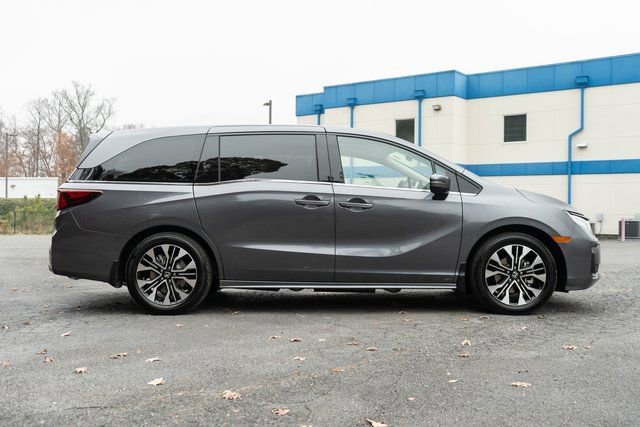 New 2026 Honda Odyssey Elite image 9