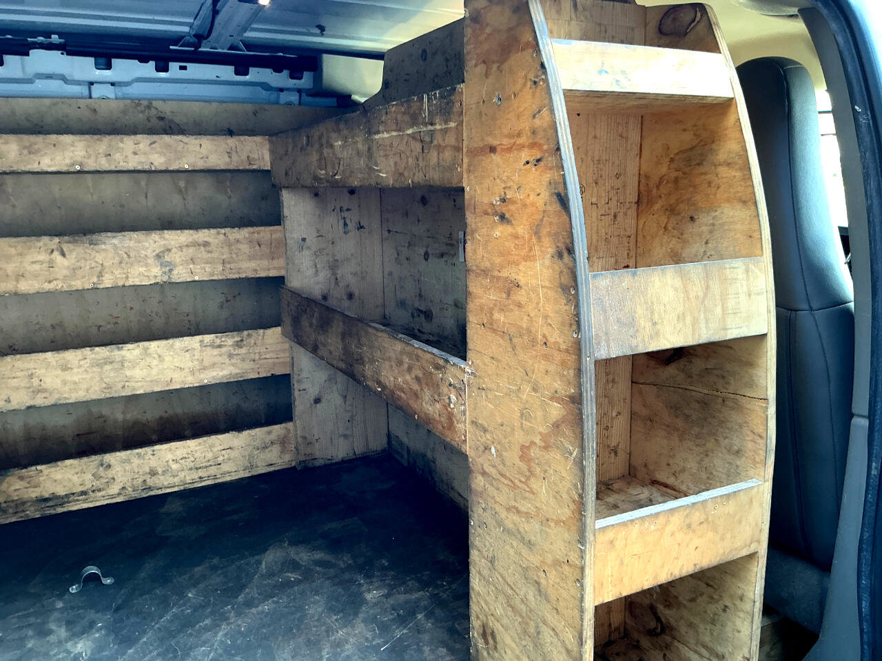 Used 2019 Chevrolet Express 3500 w/ Driver Convenience Package image 19