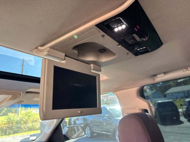 Used 2017 Chevrolet Tahoe Premier AWD/4WD image 17