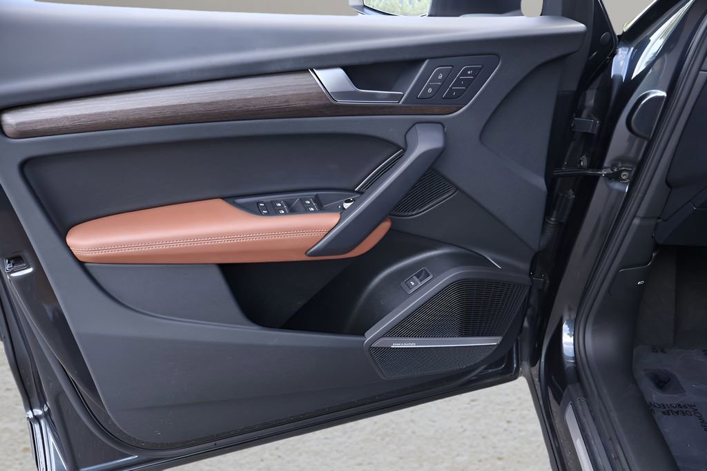 Used 2023 Audi Q5 2.0T Premium Plus AWD/4WD image 9