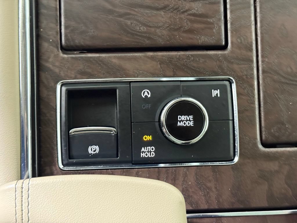 Certified 2024 Lincoln Navigator L Reserve AWD/4WD image 27